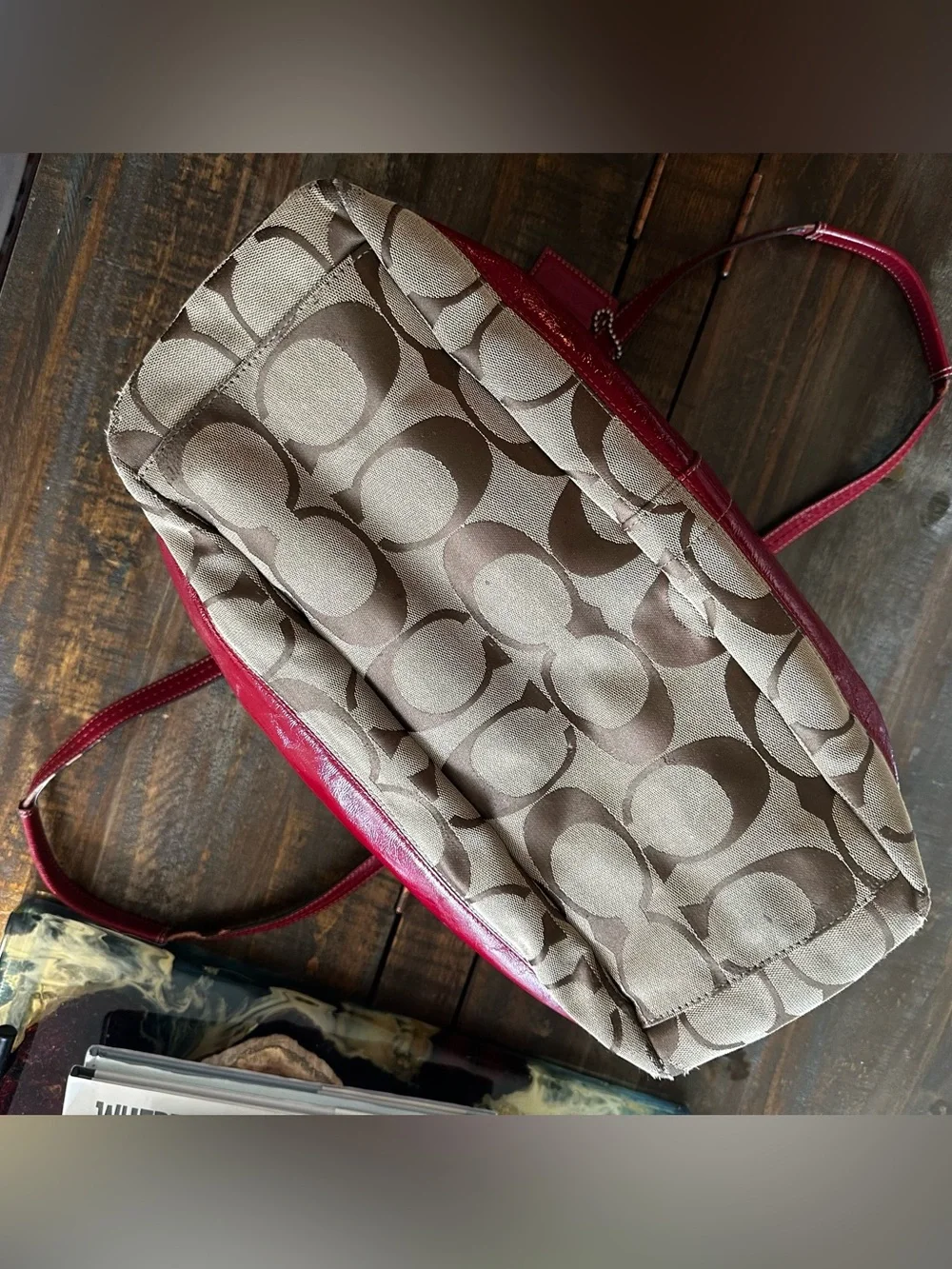 ✨ Authentic COACH Signature Canvas Diaper Bag/Tote with Red Trim N°G0926-F13803